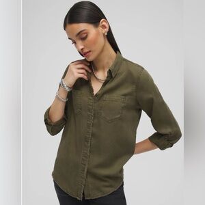 Chicos Twill Fringe Hem Shirt Size 8 army green roll tab sleeve button up